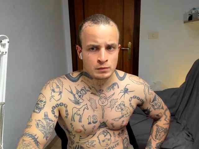 Layneinchains