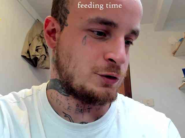 Layneinchains Sex Cam Show