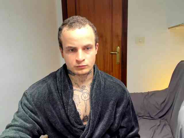 Layneinchains
