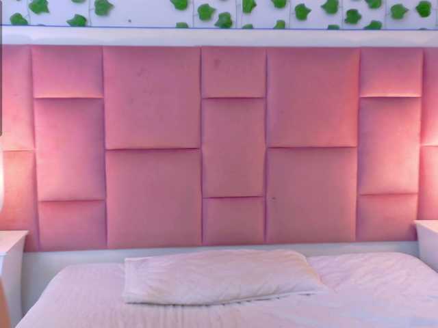 kailysweet1 live cam on UnifiedCams