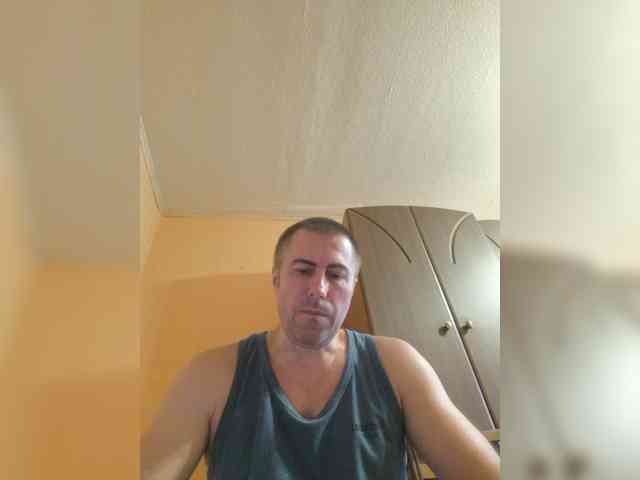 Vetalll777 Live Webcam on BongaCams
