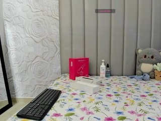 AlexaFoxy18 Porn Show