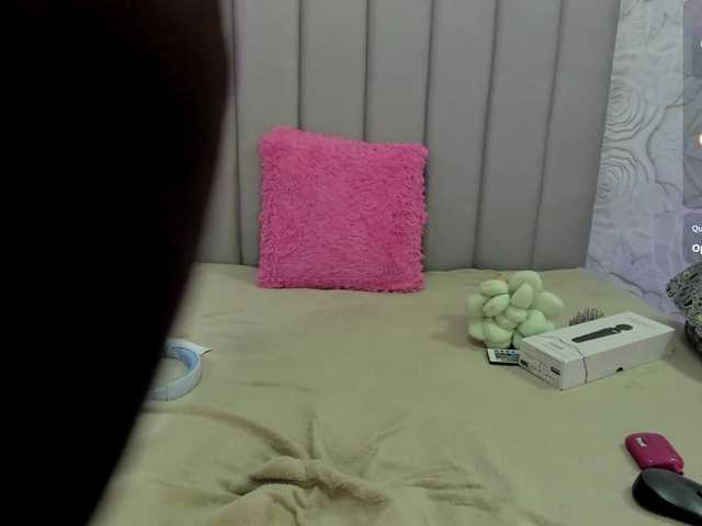 AlexaFoxy18 live cam on BongaCams