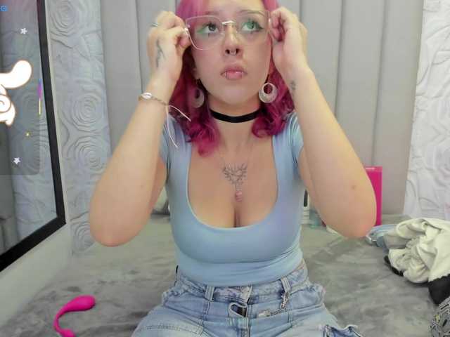 AlexaFoxy18