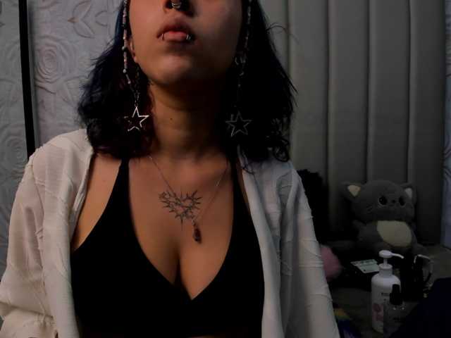 AlexaFoxy18
