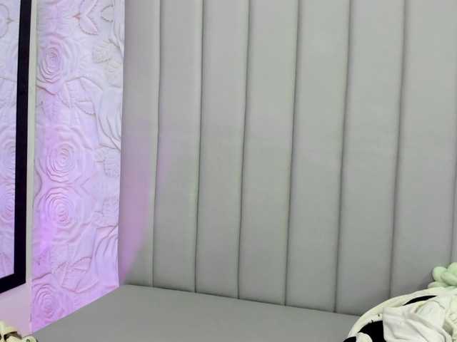 AlexaFoxy18 live cam on BongaCams