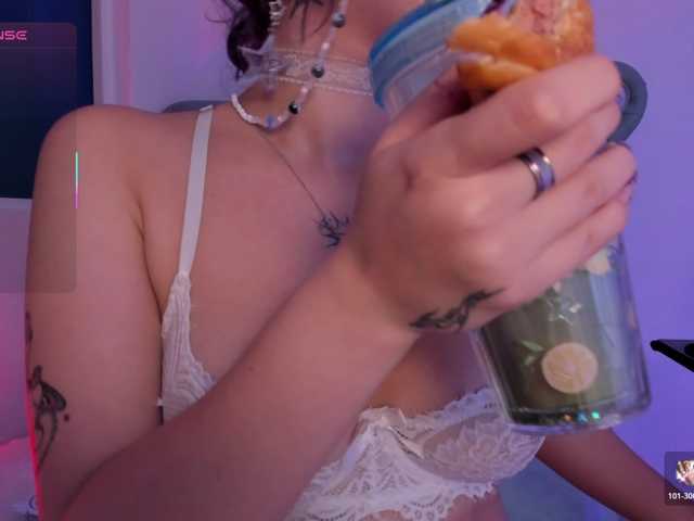 AlexaFoxy18