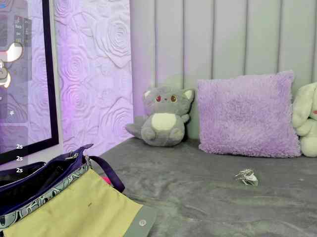 AlexaFoxy18