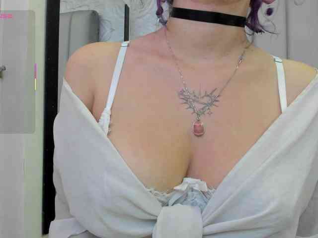 AlexaFoxy18