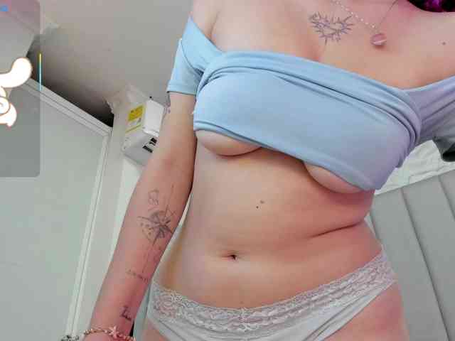 AlexaFoxy18