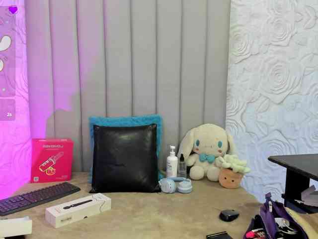 AlexaFoxy18 AlexaFoxy18