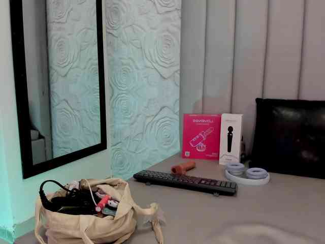 AlexaFoxy18 webcam