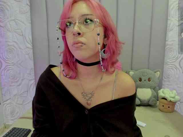 AlexaFoxy18