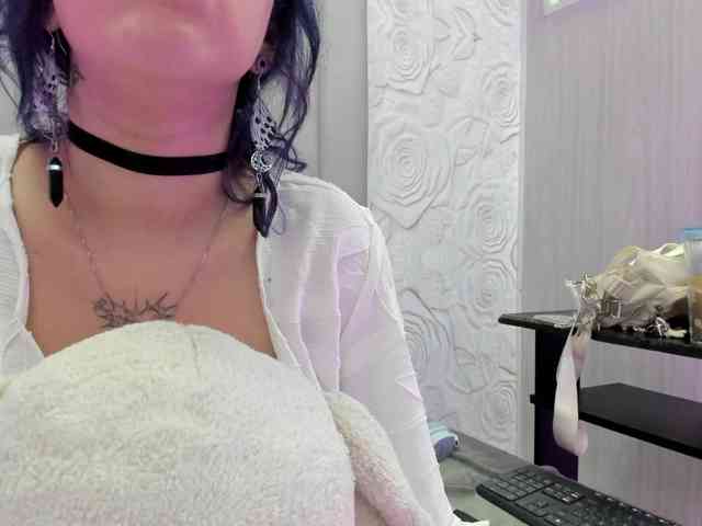 AlexaFoxy18