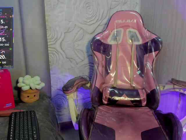 AlexaFoxy18