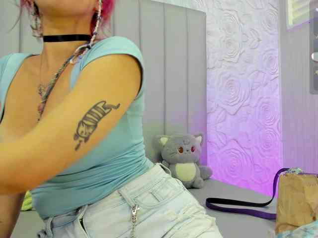 モデル: AlexaFoxy18