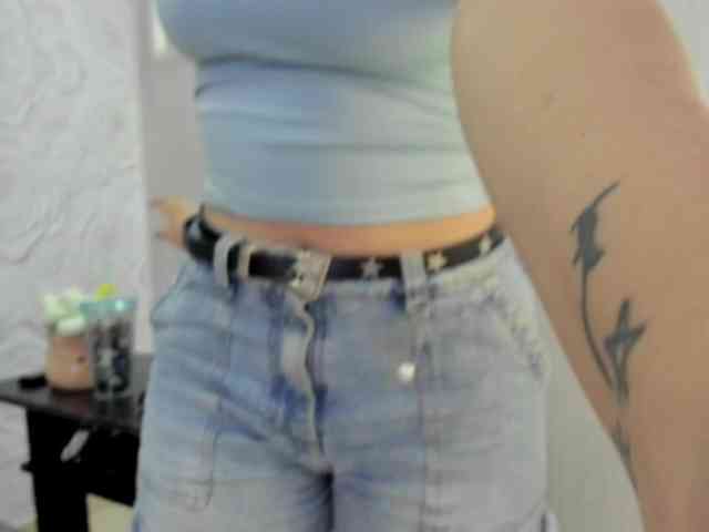 AlexaFoxy18