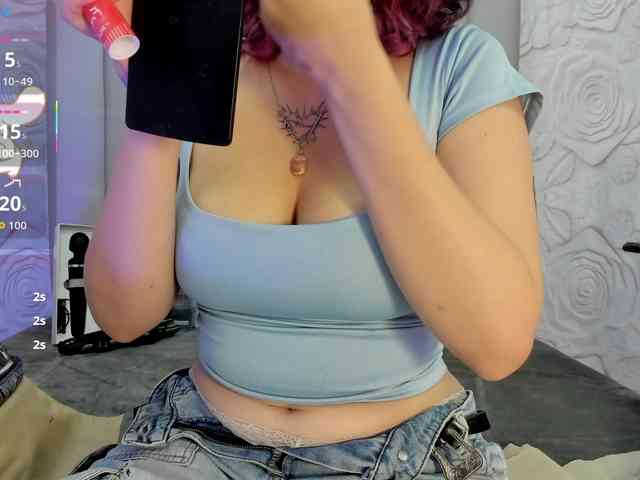 AlexaFoxy18