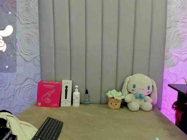 AlexaFoxy18