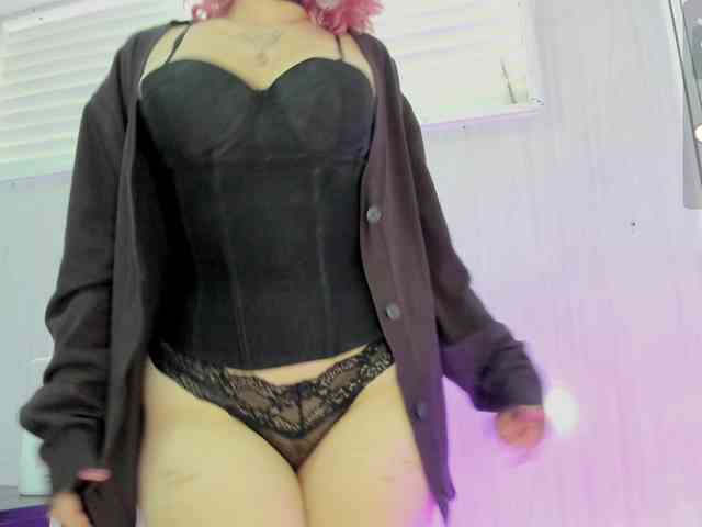 AlexaFoxy18 Live Webcam on BongaCams