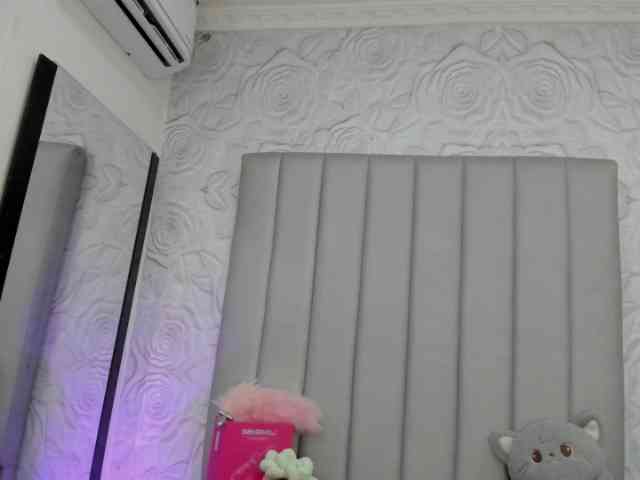 AlexaFoxy18 AlexaFoxy18