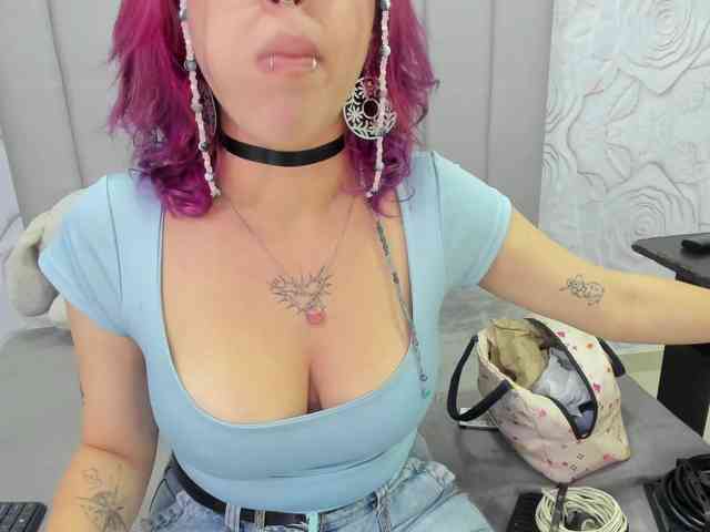 AlexaFoxy18