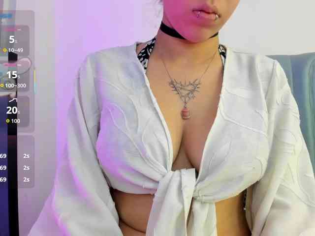 AlexaFoxy18