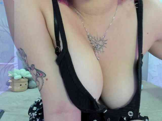 AlexaFoxy18