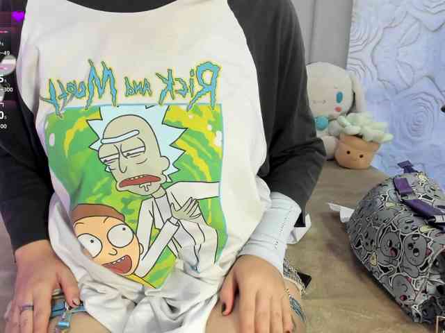 AlexaFoxy18 AlexaFoxy18
