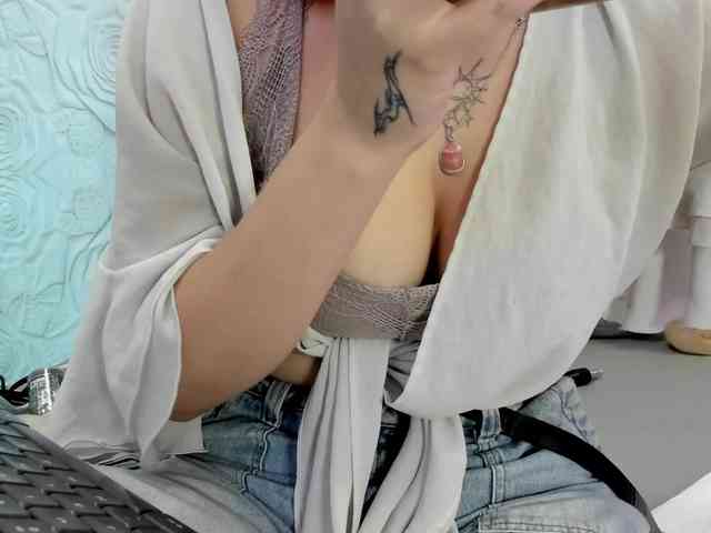 AlexaFoxy18 webcam