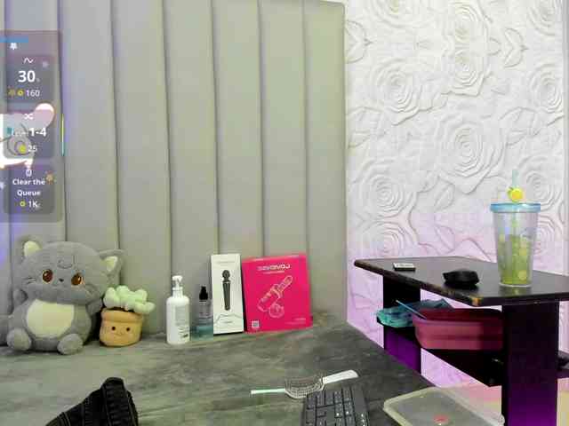 AlexaFoxy18 AlexaFoxy18