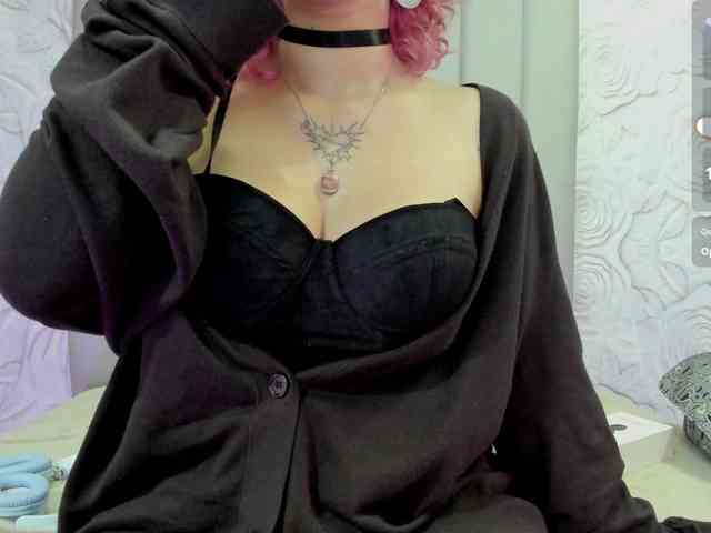 AlexaFoxy18