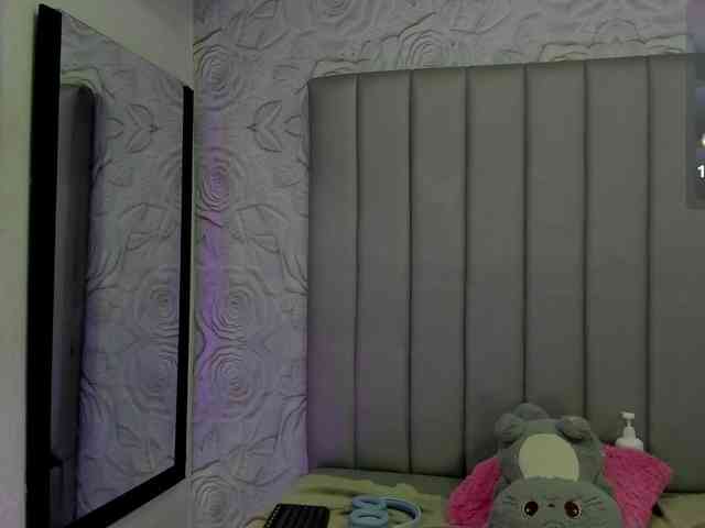 AlexaFoxy18