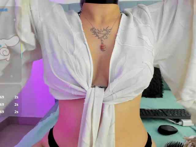 AlexaFoxy18