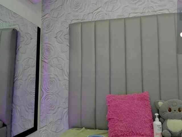 AlexaFoxy18