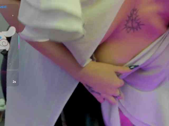 AlexaFoxy18