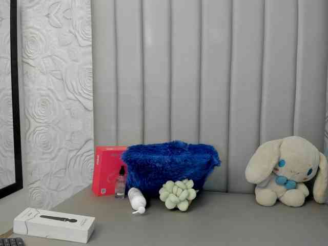 AlexaFoxy18