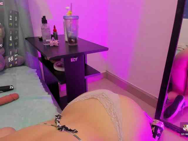 AlexaFoxy18