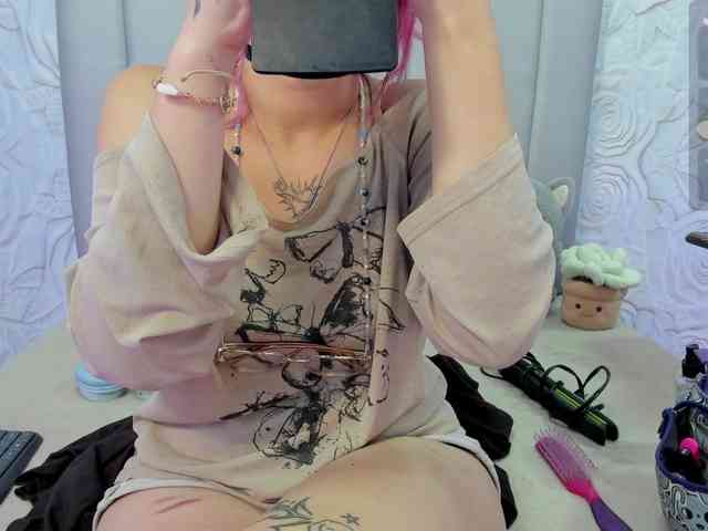AlexaFoxy18