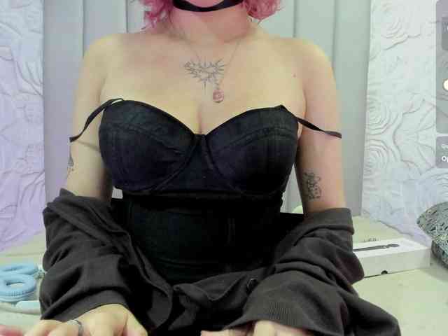 AlexaFoxy18