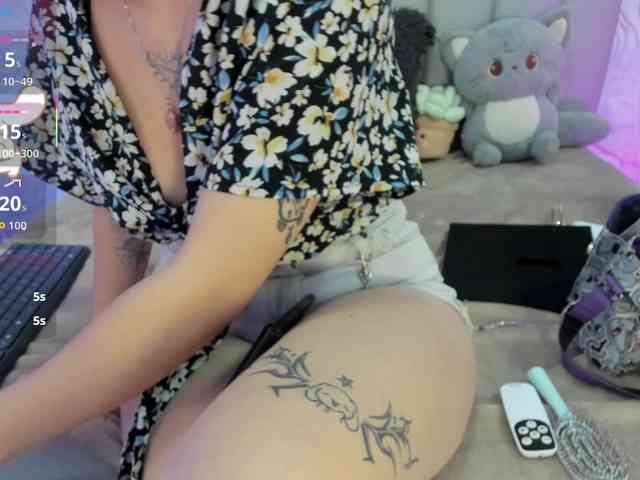 AlexaFoxy18 webcam