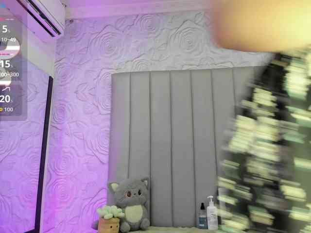 AlexaFoxy18