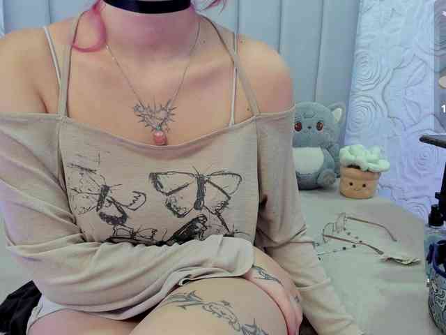 AlexaFoxy18
