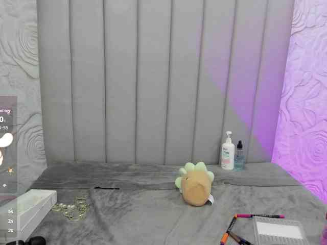 AlexaFoxy18