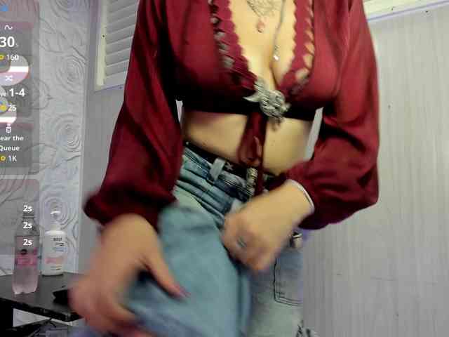 AlexaFoxy18