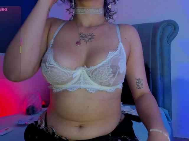 AlexaFoxy18