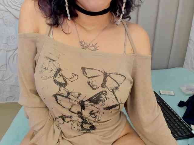 AlexaFoxy18