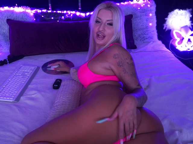 GraceHotDavies live cam on BongaCams