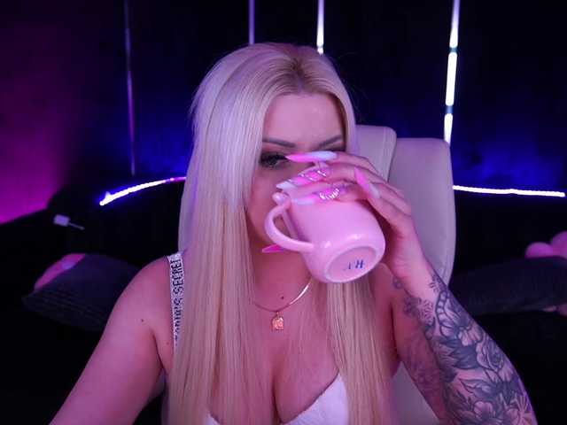 милфа GraceHotDavies