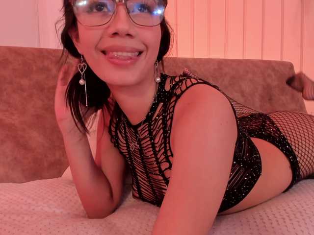 pikayle live cam on BongaCams
